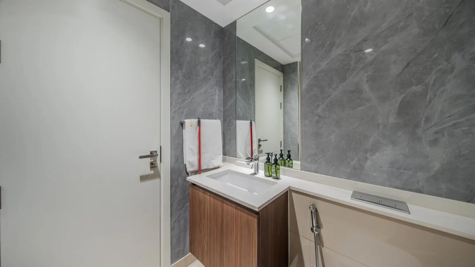Private Garden Apartment At Al Zahia By Bluecloud Holidays Dubai